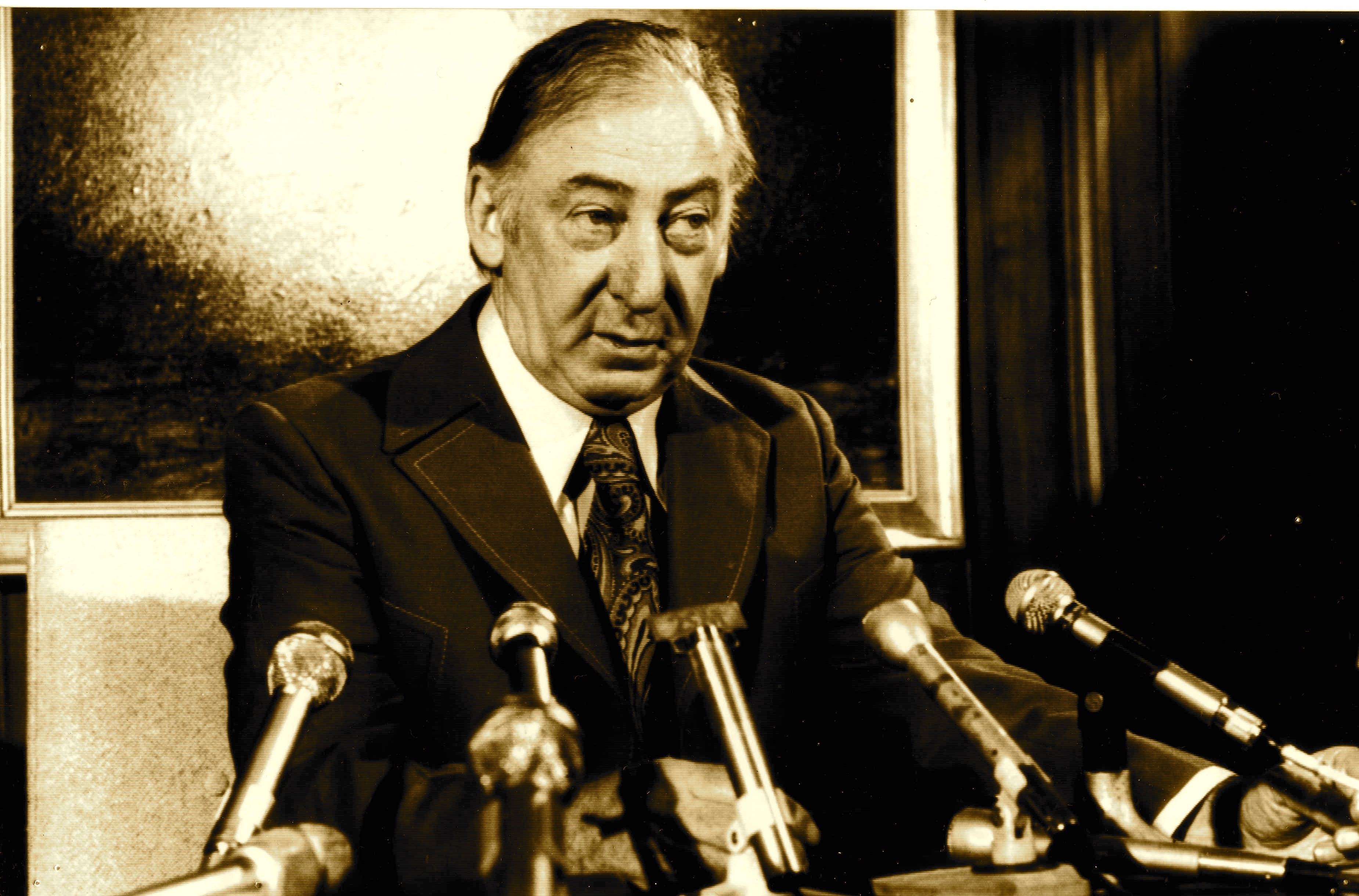 Lionel Murphy - Founder of the celebrant program